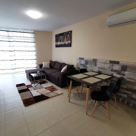Апартамент С Две Спални Градина К-С Black Sea Star Черноморец Apartmán