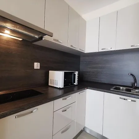 Апартамент С Две Спални Градина К-С Black Sea Star Черноморец Apartmán Černomorec