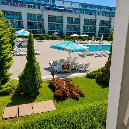 с две спални градина к-с Black Sea Star Apartment *